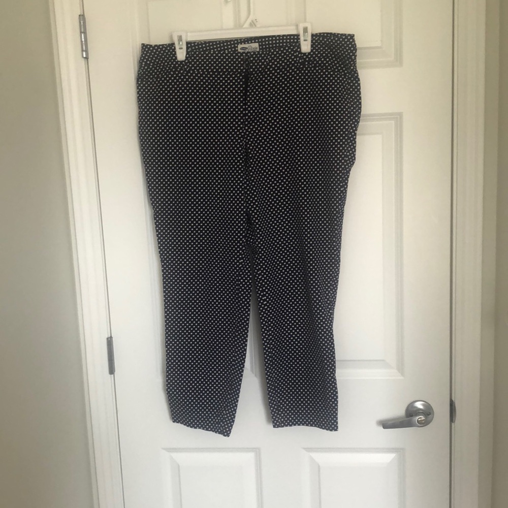 Old Navy Pixie Capris